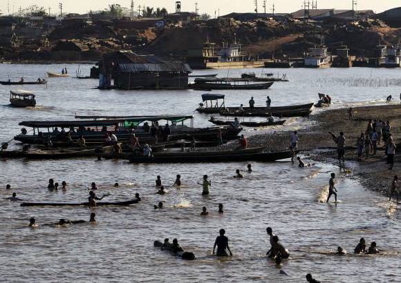 Reuters - La fiesta tuvo como escenario la confluencia del río Itaya con el Amazonas, en la región peruana de Loreto.