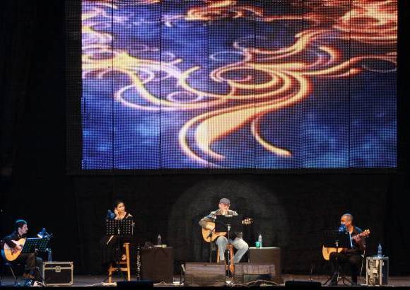 R&#243;binson S&#225;enz - Silvio volvi&#243; con su poes&#237;a a Medell&#237;n.