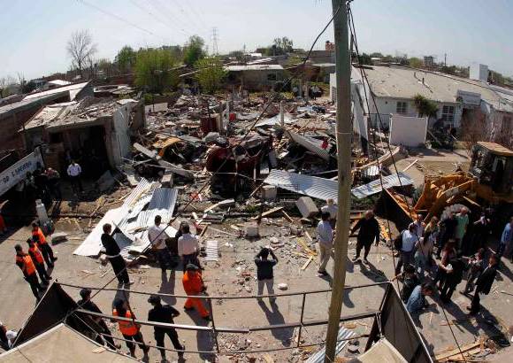 Reuters - Las autoridades indicaron que ya se realizaron consultas con la Fuerza Aérea y la Comisión Nacional de Actividades Espaciales.