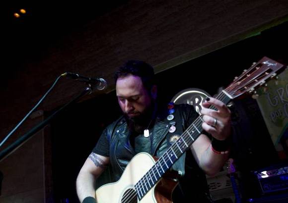 Fotos Edwin Bustamante Restrepo - Monte Pittman, el guitarrista de Madonna, se present&#243; en la noche del martes 27 de noviembre en Hard Rock Medell&#237;n. As&#237; estuvo la velada en im&#225;genes.