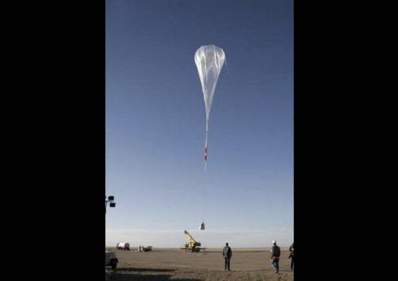 Foto Cortes&#237;a Misi&#243;n Stratos Red Bull - La formas final de la primera fase de la Misi&#243;n Stratos Red Bull.