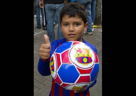 Edwin Bustamante - El mejor jugador del mundo, Lionel Messi, deleit&#243; junto a sus amigos a todos los asistentes al estadio Atanasio Girardot que disfrutaron de un espect&#225;culo lleno de f&#250;tbol y goles.