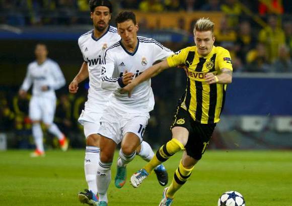 REUTERS - El Real Madrid vio cómo su área empezó a ser acosada desde muy pronto por el equipo alemán.