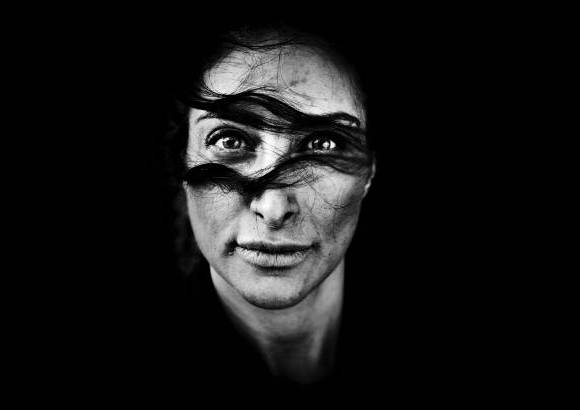 Reuters - El dan&#233;s Laerke Posselt gan&#243; el primer premio en la categor&#237;a Retratos, con esta foto de Mellica Mehraban.
