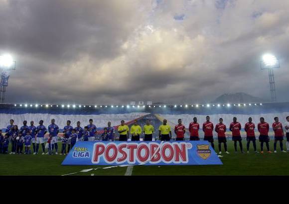 Colprensa - Millonarios alcanz&#243; la estrella 14 al superar en la gran final de la Liga Postob&#243;n II-2012 al Independiente Medell&#237;n. Dram&#225;tica definici&#243;n desde los penaltis despu&#233;s de empatar 0-0 en la ida y 1-1 este domingo.