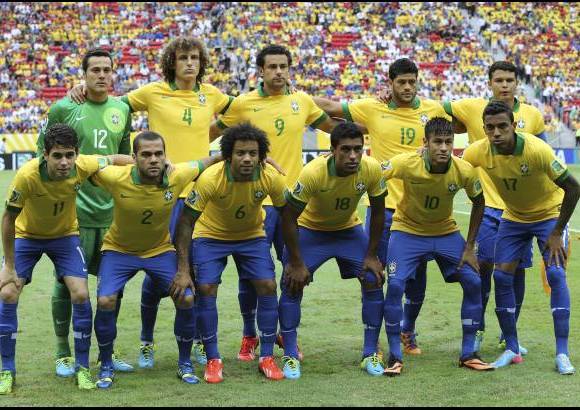 Reuters - El primer gol de la Copa Confederaciones lo anotó Neymar en potente remate de pierna derecha.