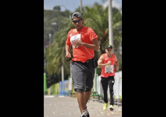 Esteban Jaramillo y Sebasti&#225;n Salazar - M&#225;s de 10 mil competidores se dieron cita en esta hist&#243;rica cita deportiva que se corr&#237;a en las modalidades de 5, 10, 21 y 42 kil&#243;metros.