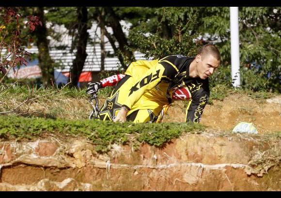 Donaldo Zuluaga - El campeón olímpico Strombergs montó en la pista de Envigado.
