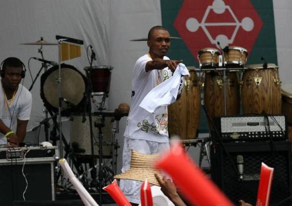 - Alexis Play puso a bailar a los chocoanos en el Gran Concierto Nacional del Bicentenario.
