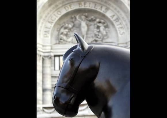 Reuters - "Fernando Botero: una celebración" incluye 177 piezas entre pinturas, dibujos y esculturas del artista.