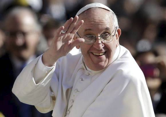 AP - El papa Francisco le pide a todos los líderes del mundo que protejan a los más débiles.