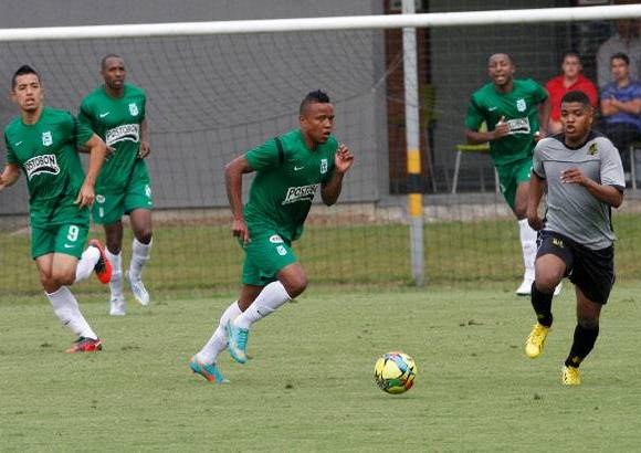 Reuters - Un desacuerdo entre la Cámara y el Senado derivó en el vencimiento del plazo para aprobar el presupuesto del Gobierno federal.