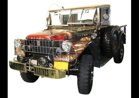 Cortes&#237;a Museo del Transporte - Este Dodge de 1961, con carrocer&#237;a Plat&#243;n, es uno de los Hot Rods que participar&#225;n en el Desfile.