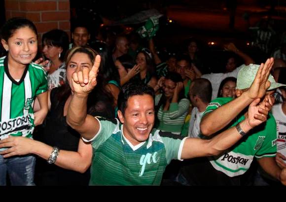 Julio C&#233;sar Herrera - Alegr&#237;a, fiesta y carnaval en las calles gracias al t&#237;tulo de Nacional.