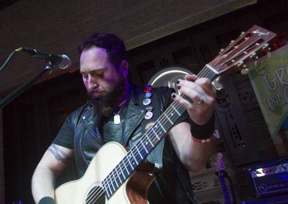 Fotos Edwin Bustamante Restrepo - Monte Pittman, el guitarrista de Madonna, se present&#243; en la noche del martes 27 de noviembre en Hard Rock Medell&#237;n. As&#237; estuvo la velada en im&#225;genes.