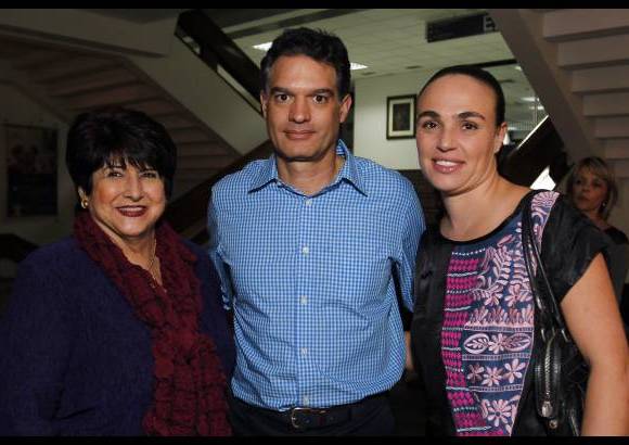 Fotos JAIME P&#201;REZ - Marta Elena Bravo, Juan Uribe y Manuela Vel&#225;squez.