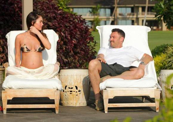 meganfox.com - Despu&#233;s de separarse por un buen tiempo la pareja fue vista por periodistas a comienzos de 2010 lo que confirm&#243; el retorno de la relaci&#243;n.