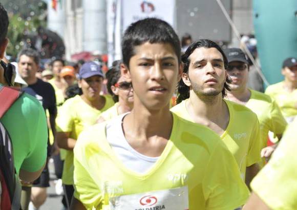 Esteban Jaramillo y Sebastián Salazar - Más de 10 mil competidores se dieron cita en esta histórica cita deportiva que se corría en las modalidades de 5, 10, 21 y 42 kilómetros