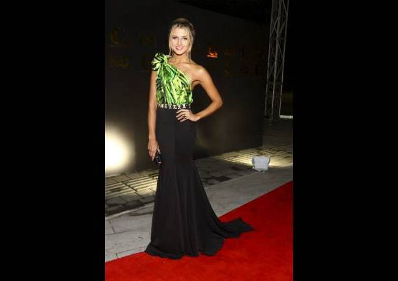 Edwin Bustamante - La modelo Catalina Uribe con un traje de Andr&#233;s Paj&#243;n.