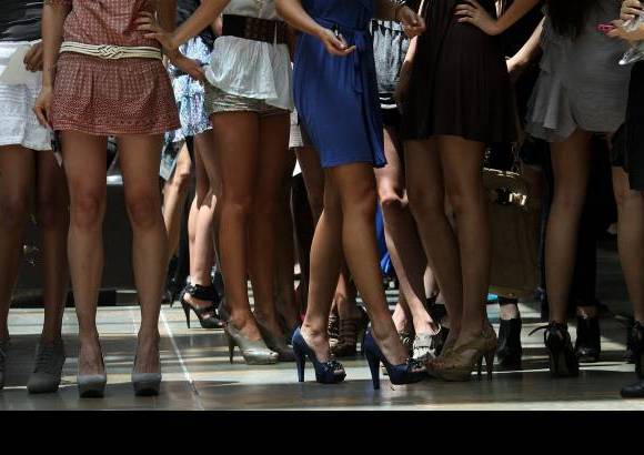 Hernán Vanegas - Todas cumplieron con la condición de acudir con tacones altos, para ver mejor su manejo de pasarela y estilo al caminar.