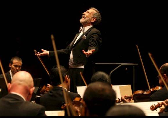 - La orquesta ha pasado por momentos dif&#237;ciles, pero la pasi&#243;n los ha llevado a continuar. En 1996 se volvieron profesionales.