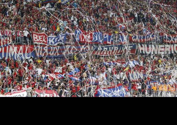 Foto Jaime P&#233;rez - La hinchada celebr&#243; a rabiar el triunfo del Medell&#237;n con el que se perfila para una nueva final.