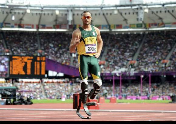 Reuters - &quot;Tengo que dar las gracias a mi equipo porque han cre&#237;do en m&#237;. Hemos estado juntos desde hace nueve a&#241;os&quot;, afirm&#243; Pistorius.
