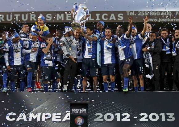 - Los goles fueron marcados por Lucho González (23') y Jackson Martínez (51').