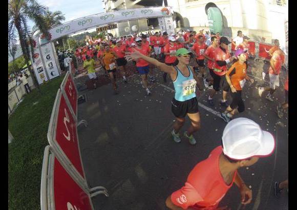 Esteban Jaramillo y Sebastián Salazar - Más de 10 mil competidores se dieron cita en esta histórica cita deportiva que se corría en las modalidades de 5, 10, 21 y 42 kilómetros.