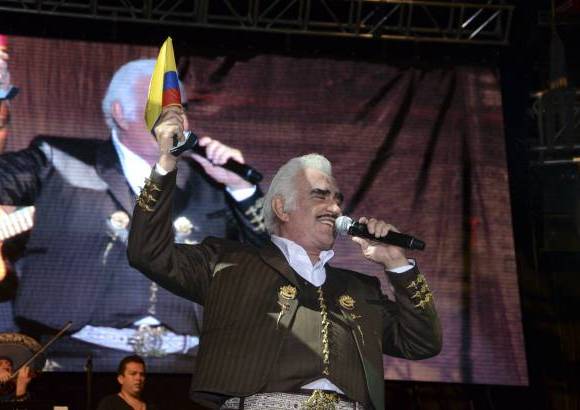 Cámara Lúcida - Vicente deleitó a todos sus seguidores con un concierto inolvidable.