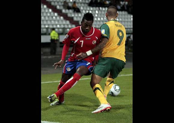 Colprensa - "El partido ha sido durísimo, sufrido, intenso. Nos ha costado controlarlo por el empuje de Australia, afortunadamente pudimos hacerlo", dijo el técnico costarricense Ronald González.