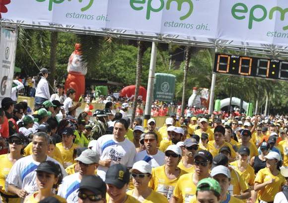 Esteban Jaramillo y Sebastián Salazar - Más de 10 mil competidores se dieron cita en esta histórica cita deportiva que se corría en las modalidades de 5, 10, 21 y 42 kilómetros