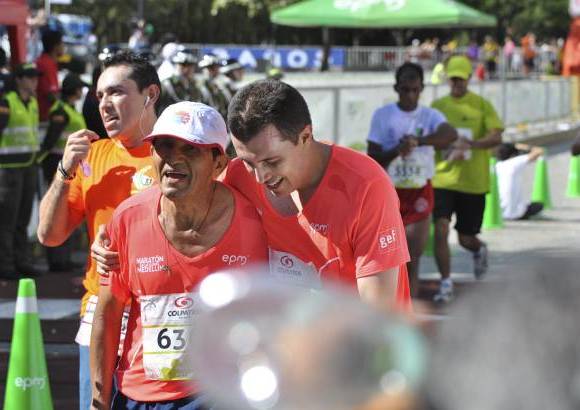 Esteban Jaramillo y Sebasti&#225;n Salazar - M&#225;s de 10 mil competidores se dieron cita en esta hist&#243;rica cita deportiva que se corr&#237;a en las modalidades de 5, 10, 21 y 42 kil&#243;metros.