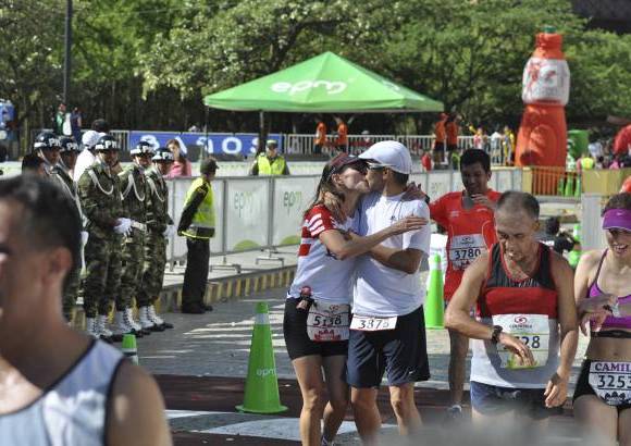Esteban Jaramillo y Sebasti&#225;n Salazar - M&#225;s de 10 mil competidores se dieron cita en esta hist&#243;rica cita deportiva que se corr&#237;a en las modalidades de 5, 10, 21 y 42 kil&#243;metros.