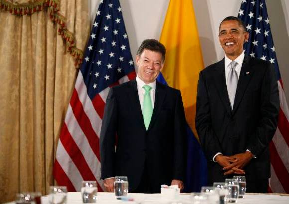 Reuters - El presidente de Estados Unidos, Barack Obama, felicitó a su par colombiano, Juan Manuel Santos, por la operación contra la guerrilla en la que murió el jefe militar de las Farc, alias "Mono Jojoy".