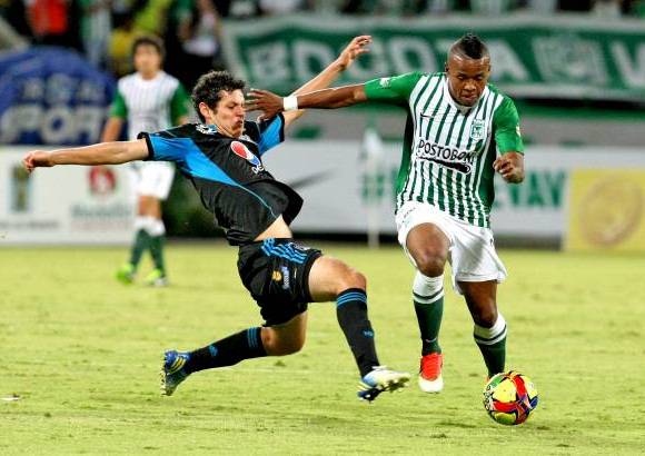 JUAN ANTONIO S&#193;NCHEZ - Con gran disposici&#243;n y concentraci&#243;n saltaron a la cancha los once jugadores del equipo verde con la intenci&#243;n de borrar de la mente del hincha esa pobre actuaci&#243;n.