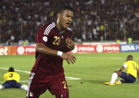 AP - El &#250;nico gol del partido lo marc&#243; el delantero Salom&#243;n Rond&#243;n a los 15 minutos de la primera parte.