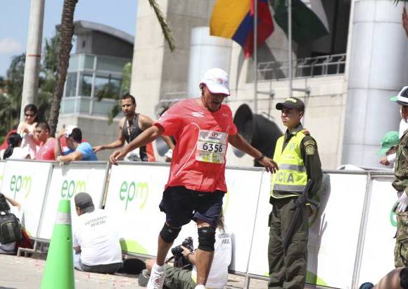 Esteban Jaramillo y Sebastián Salazar - Más de 10 mil competidores se dieron cita en esta histórica cita deportiva que se corría en las modalidades de 5, 10, 21 y 42 kilómetros.