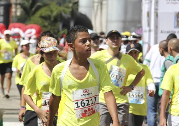 Esteban Jaramillo y Sebastián Salazar - Más de 10 mil competidores se dieron cita en esta histórica cita deportiva que se corría en las modalidades de 5, 10, 21 y 42 kilómetros.