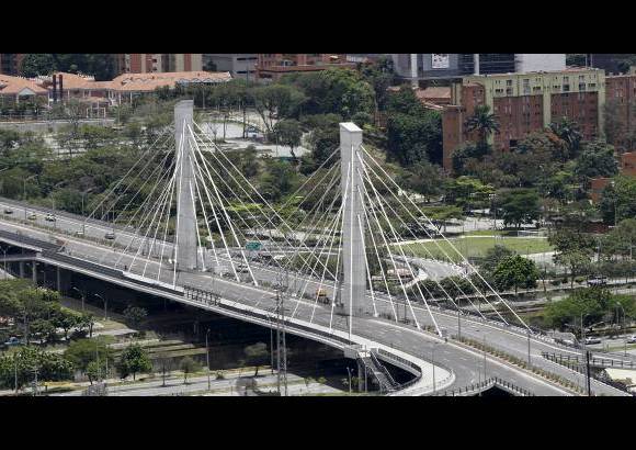 Donaldo Zuluaga - De dimensiones mayores al puente de la 4 sur ser&#225; el viaducto que se construir&#225; en la zona norte.