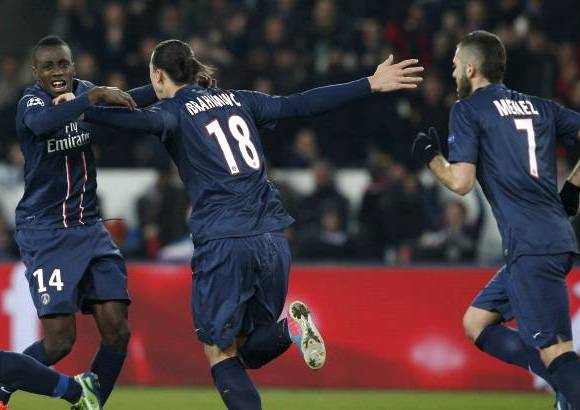 AP - El empate del PSG lleg&#243; de los pies de Ibrahimovic; el sueco aprovech&#243; su posici&#243;n de fuera de lugar y bati&#243; con facilidad a V&#237;ctor Vald&#233;s.