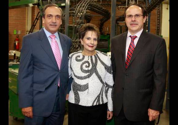 Edwin Bustamante Restrepo - La directora de EL COLOMBIANO y su gerente, Ana Mercedes Gómez Martínez y Luis Miguel de Bedout Hernández, en compañía del gobernador de Antioquia, Luis Alfredo Ramos Botero.