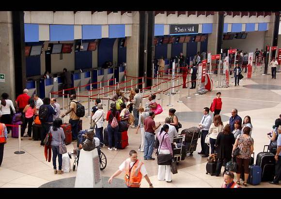 Julio C&#233;sar Herrera - Avianca cancelar&#237;a 150 vuelos para este fin de semana en su plan de contingencia para contrarrestar el impacto de la operaci&#243;n &#39;Cero trabajo suplementario&#39;.