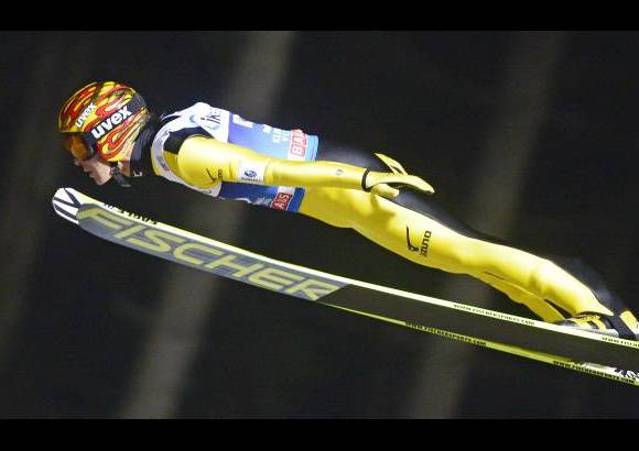 AP - En Alemania se realiza La Copa Mundo de Salto de Esquí.