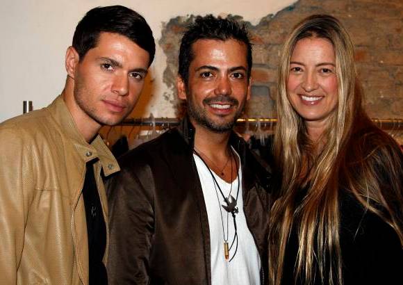 Cortesía - Dani Gil, Argemiro Sierra y Margarita Gómez en una noche de moda y mojitos.