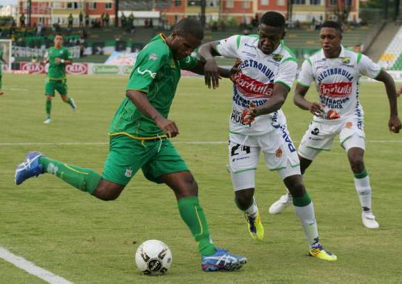 Colprensa - Con la experiencia del veterano, Hamilton Ricard, el equipo del "Pecoso" Castro tiene otro técnico en la cancha. El Quindío es un buen complemento de juventud y veteranía.