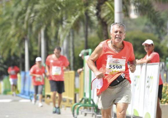 Esteban Jaramillo y Sebasti&#225;n Salazar - M&#225;s de 10 mil competidores se dieron cita en esta hist&#243;rica cita deportiva que se corr&#237;a en las modalidades de 5, 10, 21 y 42 kil&#243;metros.