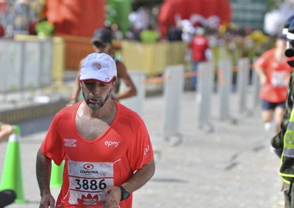 Esteban Jaramillo y Sebasti&#225;n Salazar - M&#225;s de 10 mil competidores se dieron cita en esta hist&#243;rica cita deportiva que se corr&#237;a en las modalidades de 5, 10, 21 y 42 kil&#243;metros.