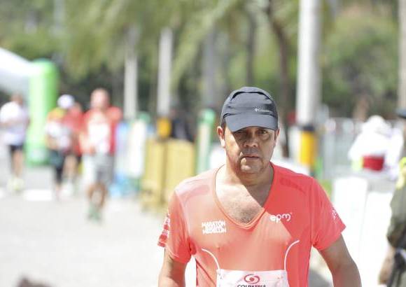 Esteban Jaramillo y Sebasti&#225;n Salazar - M&#225;s de 10 mil competidores se dieron cita en esta hist&#243;rica cita deportiva que se corr&#237;a en las modalidades de 5, 10, 21 y 42 kil&#243;metros.
