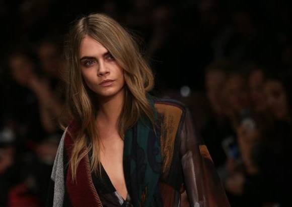AP - La reina de la pasarela fue la modelo brit&#225;nica Cara Delevingne, quien a los 21 a&#241;os es una de las modelos m&#225;s famosas.